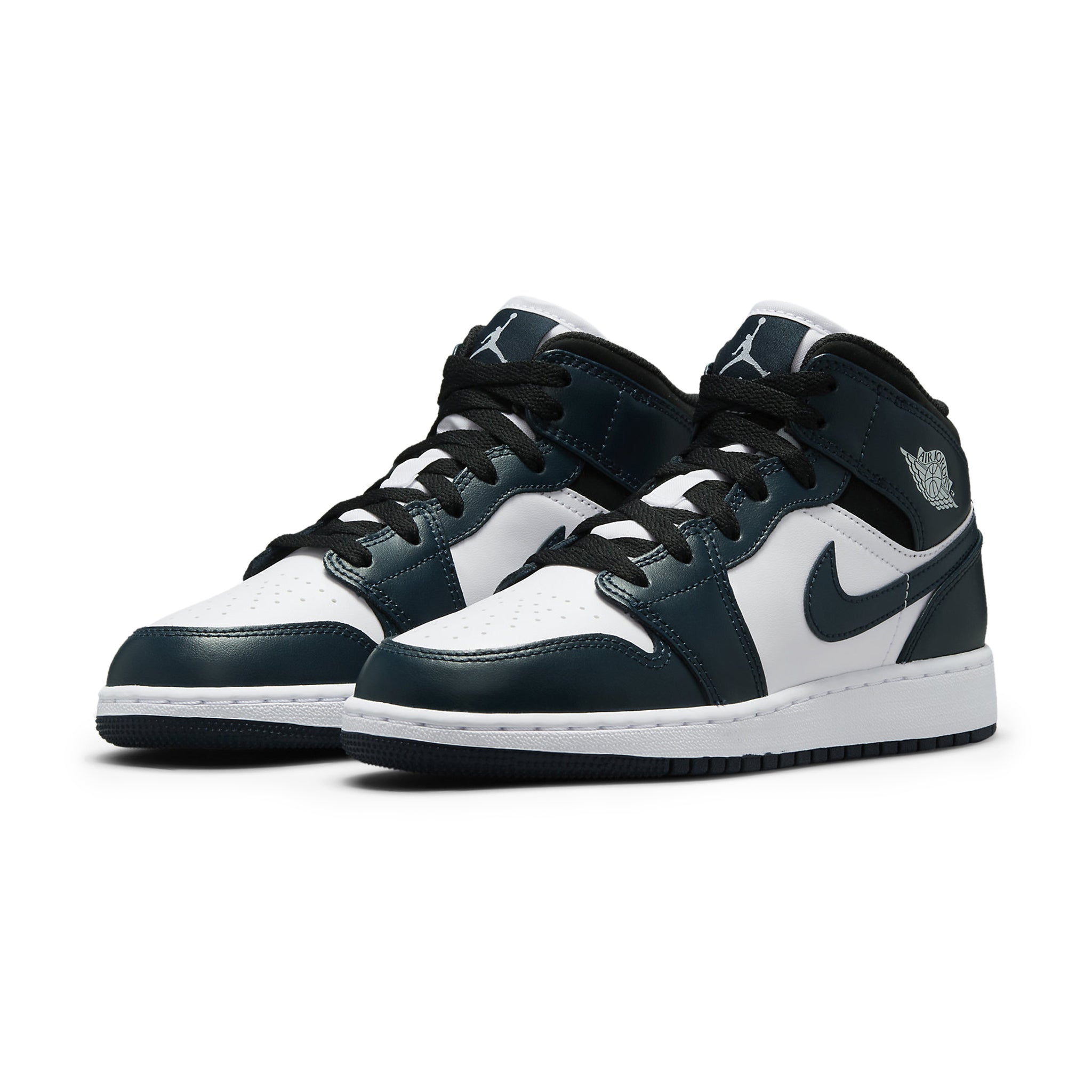 Front side view of Air Jordan 1 Mid Dark Teal (GS) -554725-411